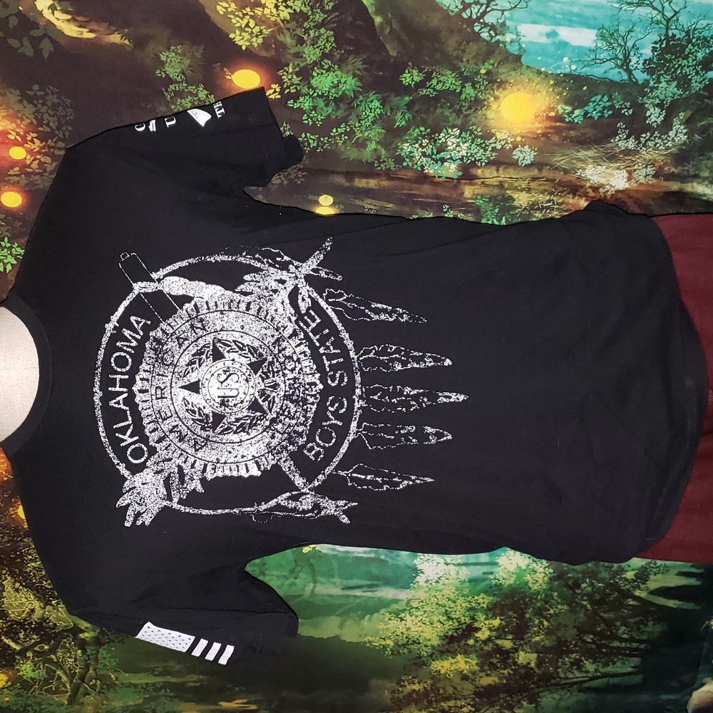 Size medium,  like new Gruntstyle tshirt